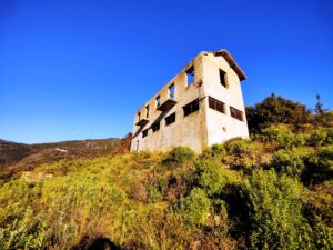 RUSTICO ATTUALE E VISTA