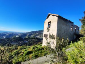 RUSTICO ATTUALE E VISTA