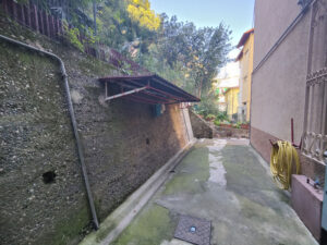 CORTILE DI PROPRIETA'